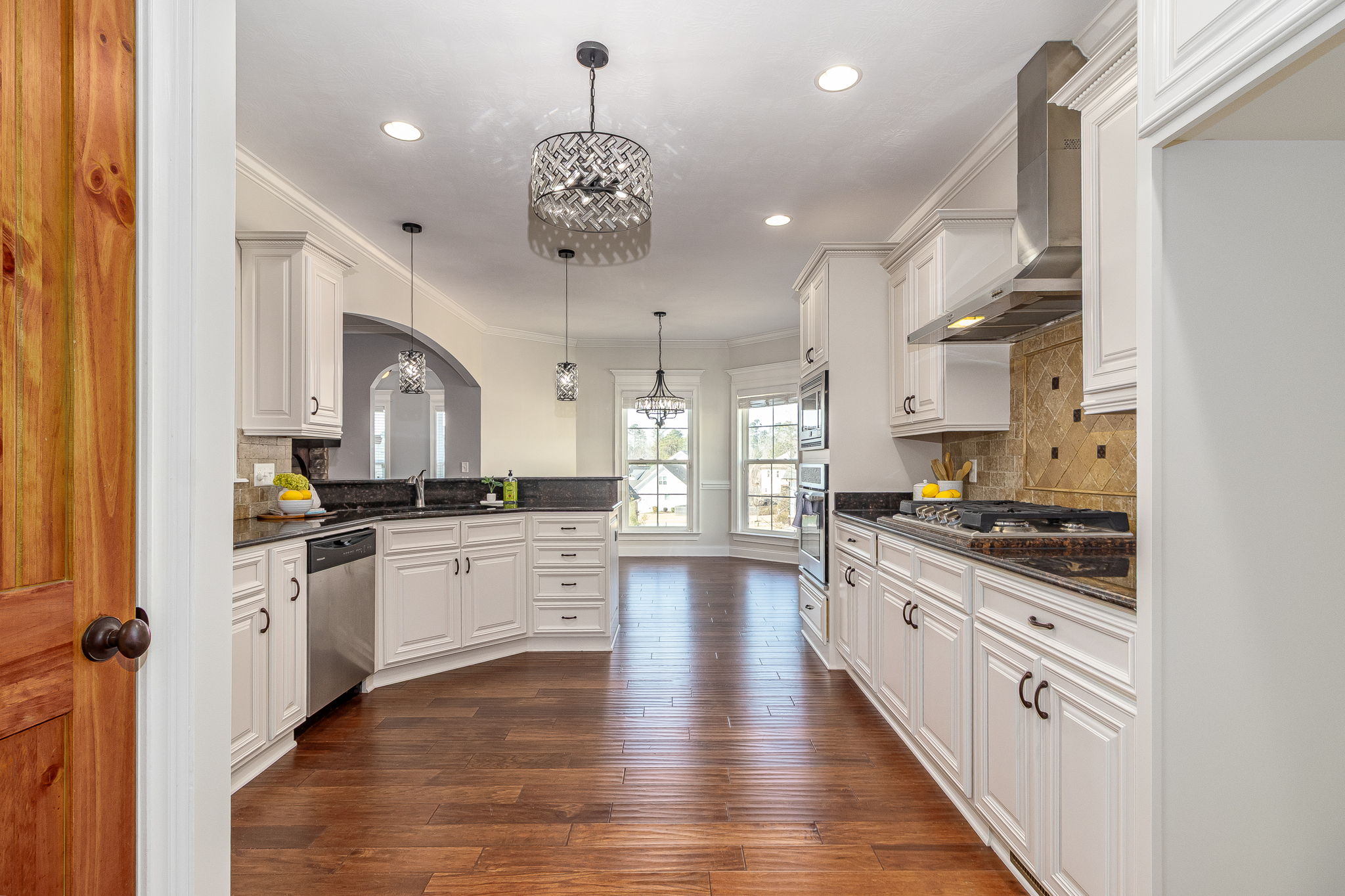 Kitchen/Breakfast Area