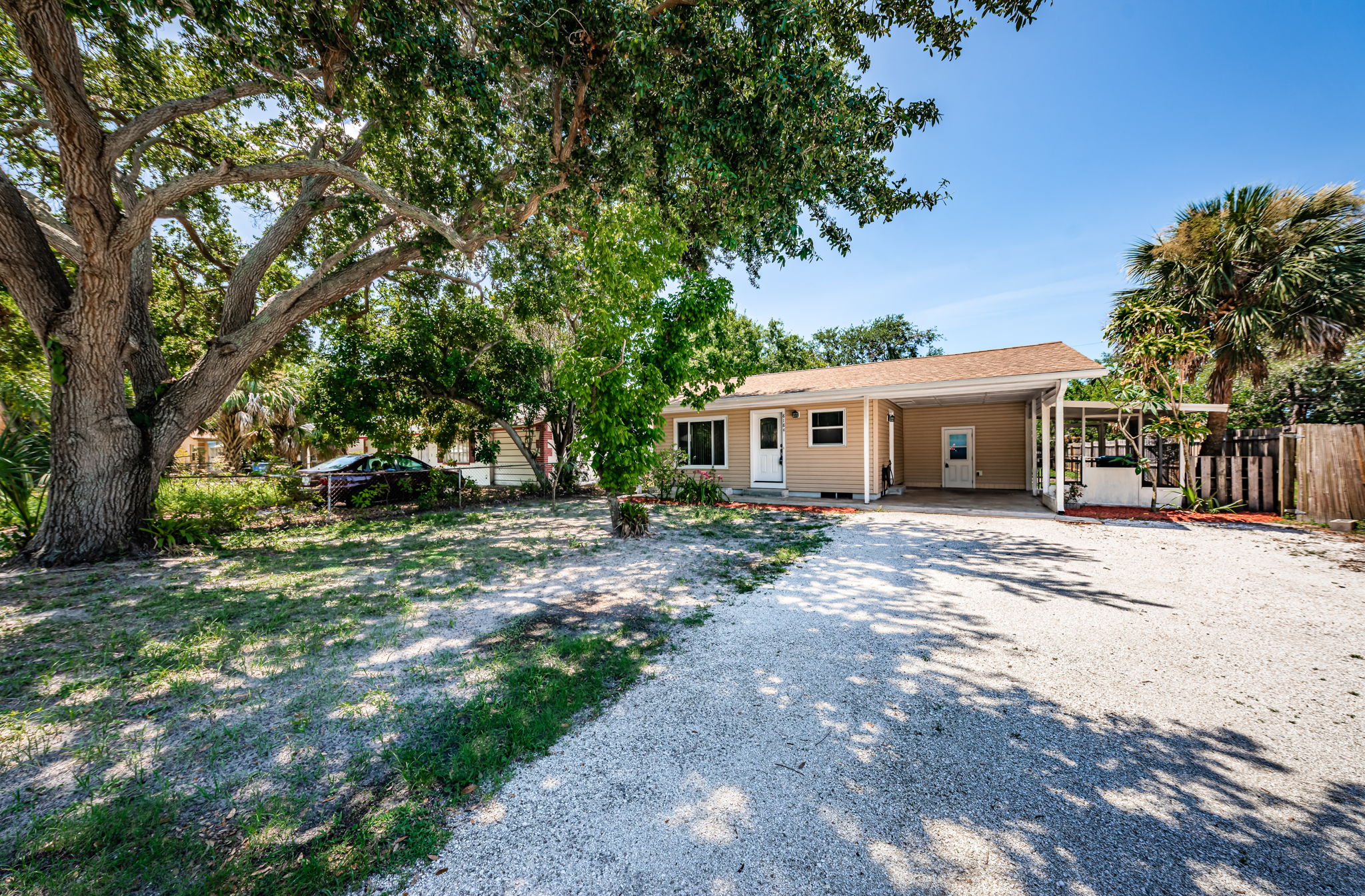 Front Exterior 4