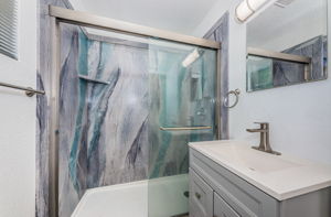 Bathroom 1a