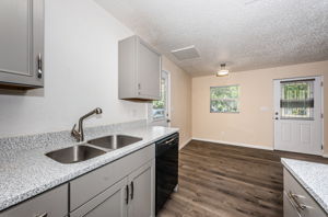 Kitchen 7