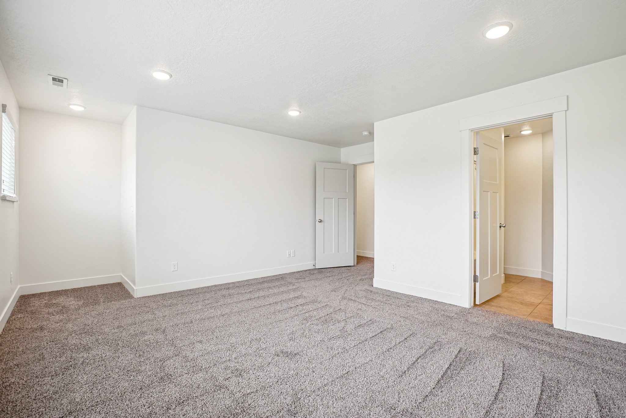 8185 N Jenks Ln 4-S1311-011.jpg