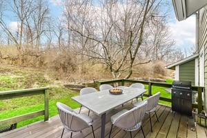 DSC_5278-Edit (2) virtually staged.jpeg