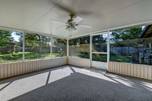 Screened-in Porch