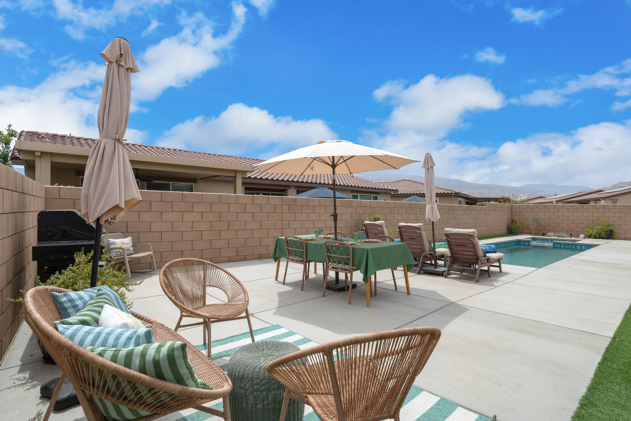 Spacious Relaxation Backyard