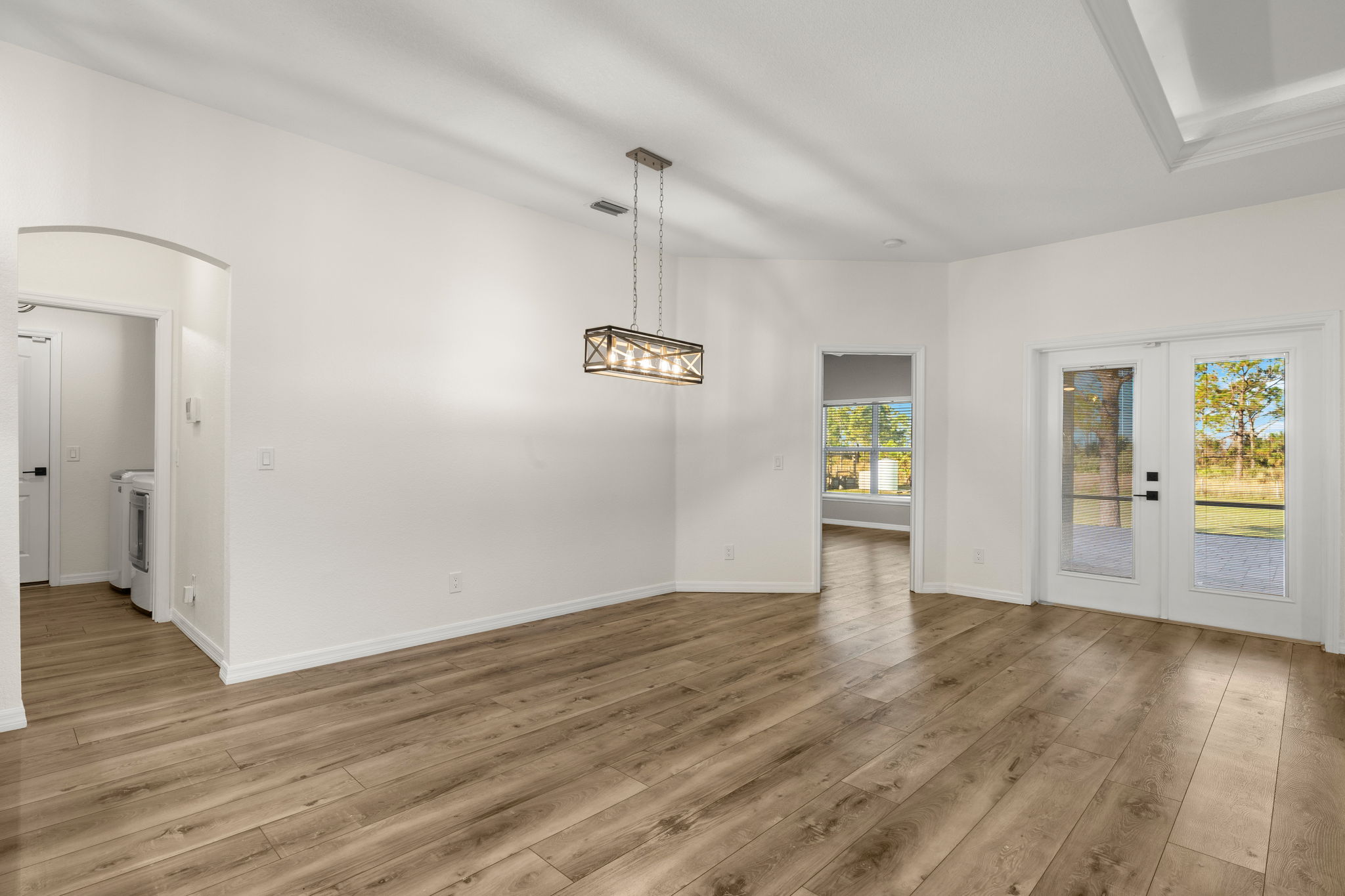 Dining Room 2 of 2