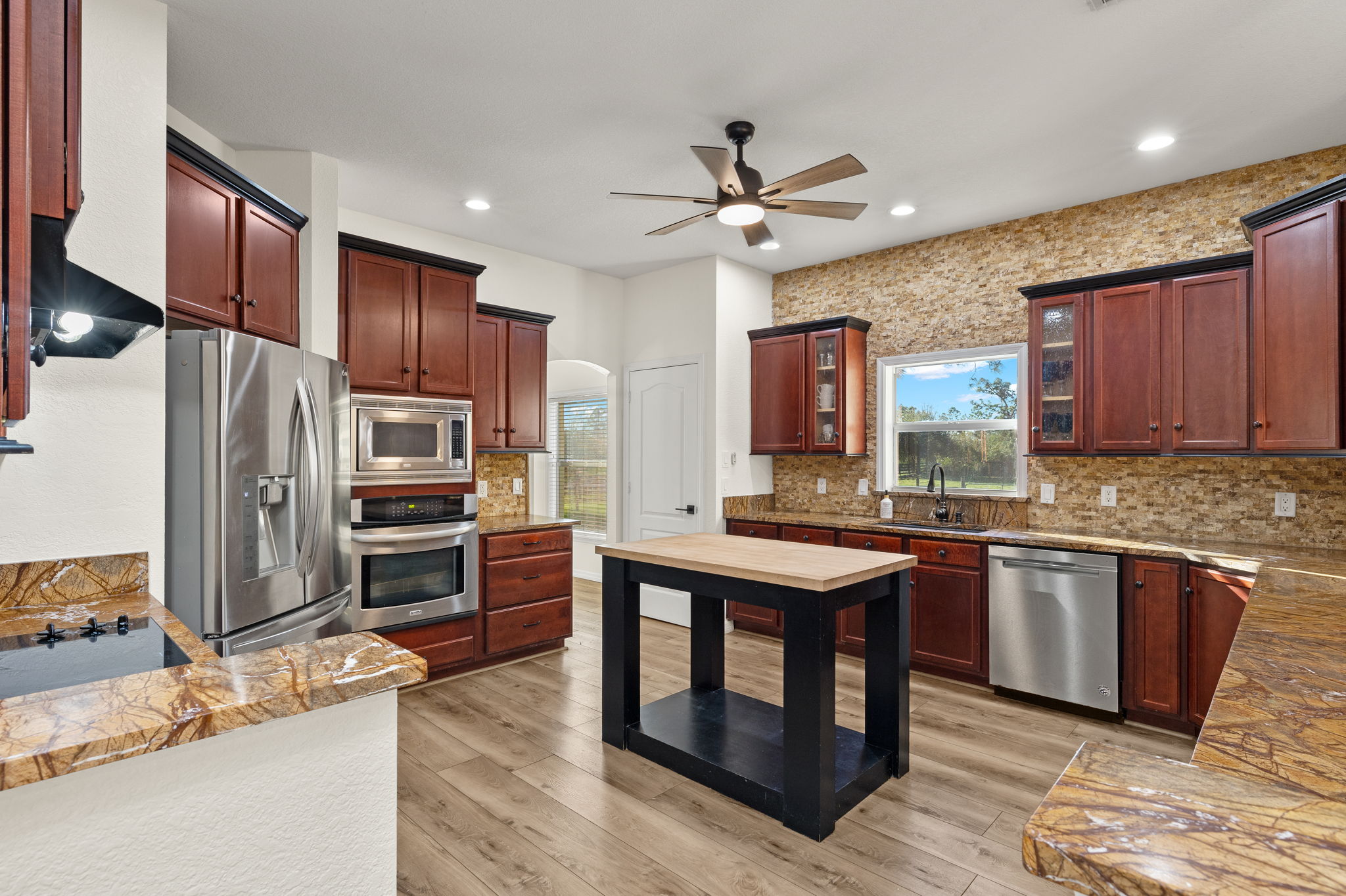 Kitchen 7 of 7