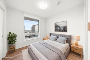 DSC05757 virtually staged.jpeg