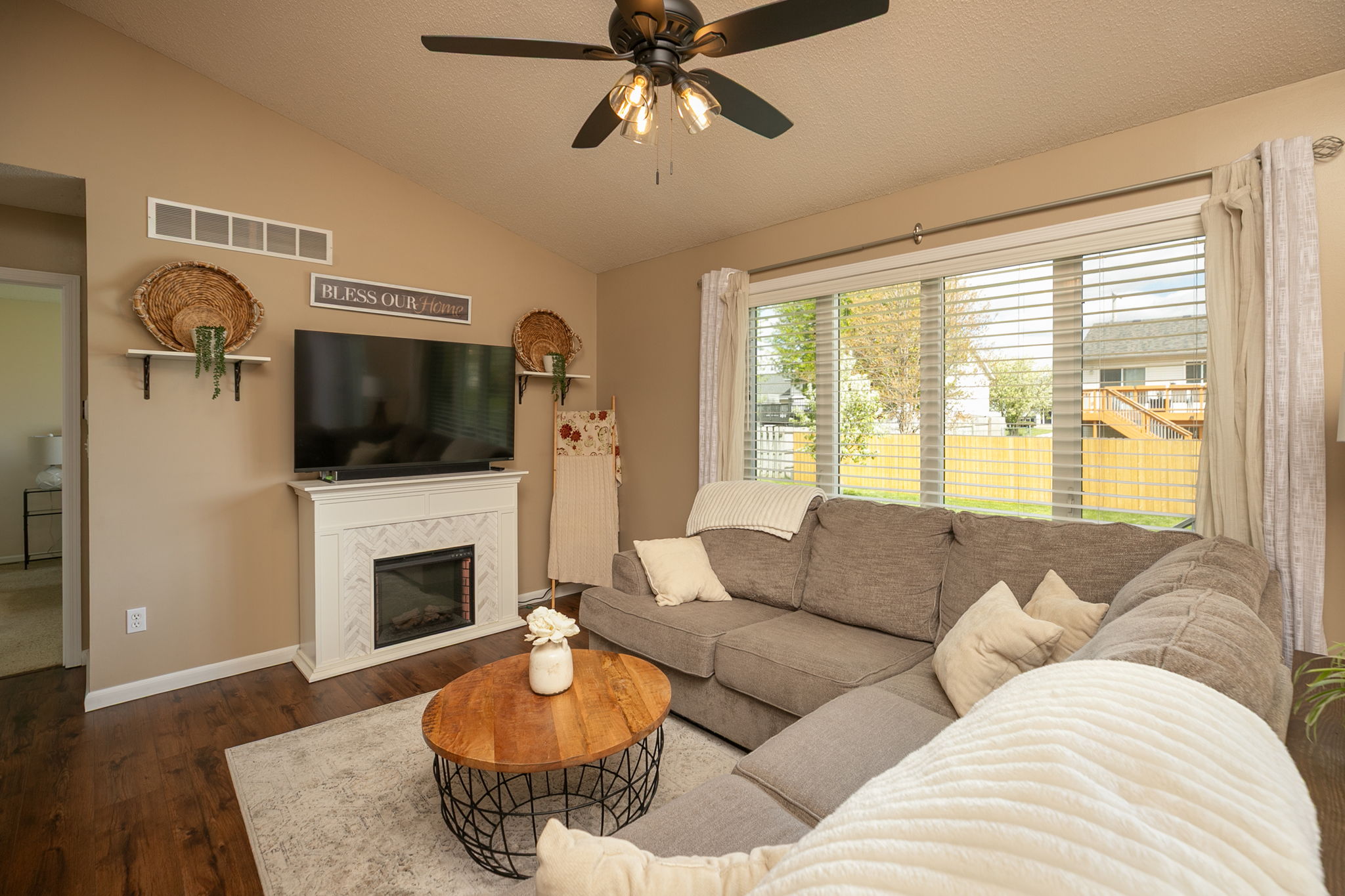 05-Living Room