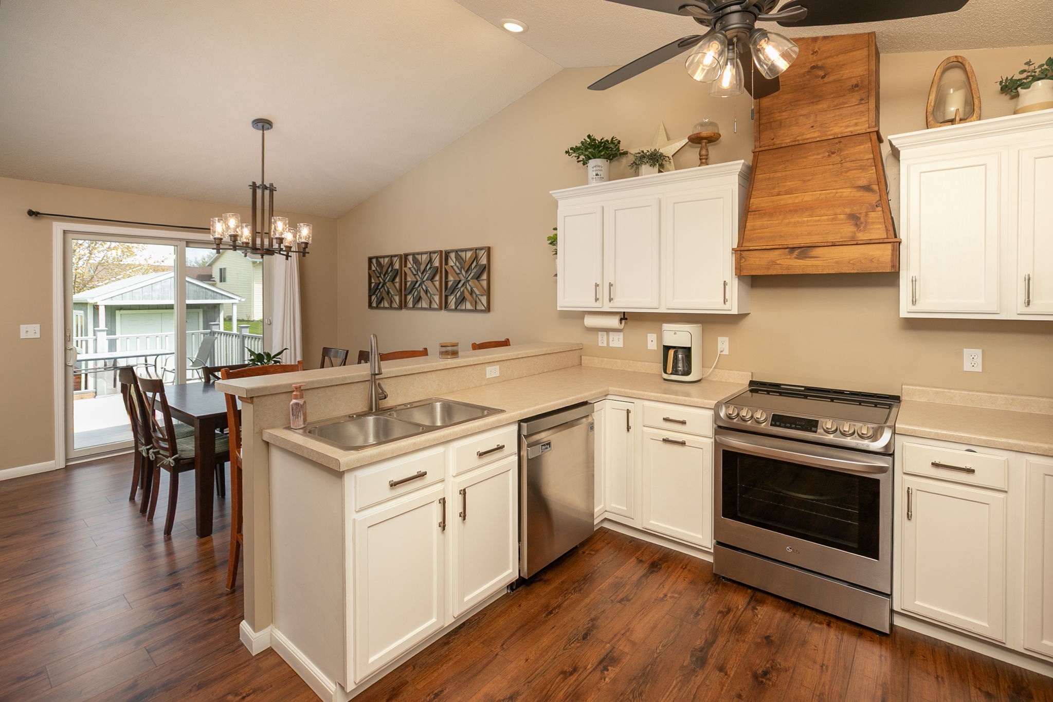 13-Kitchen