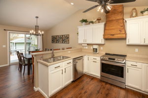 13-Kitchen