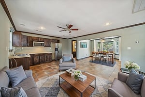 819 Azalea St, Houston, TX 77018_027 virtually staged.jpeg