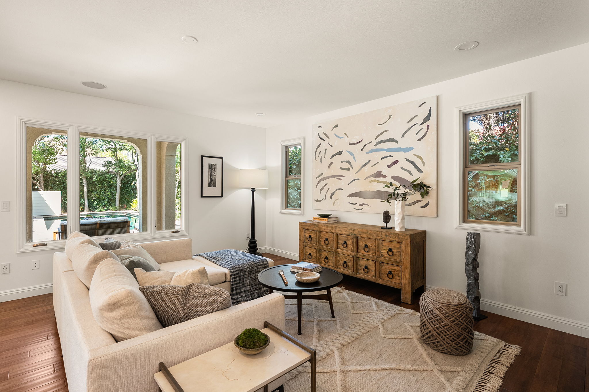 819 Cochrane Avenue-27