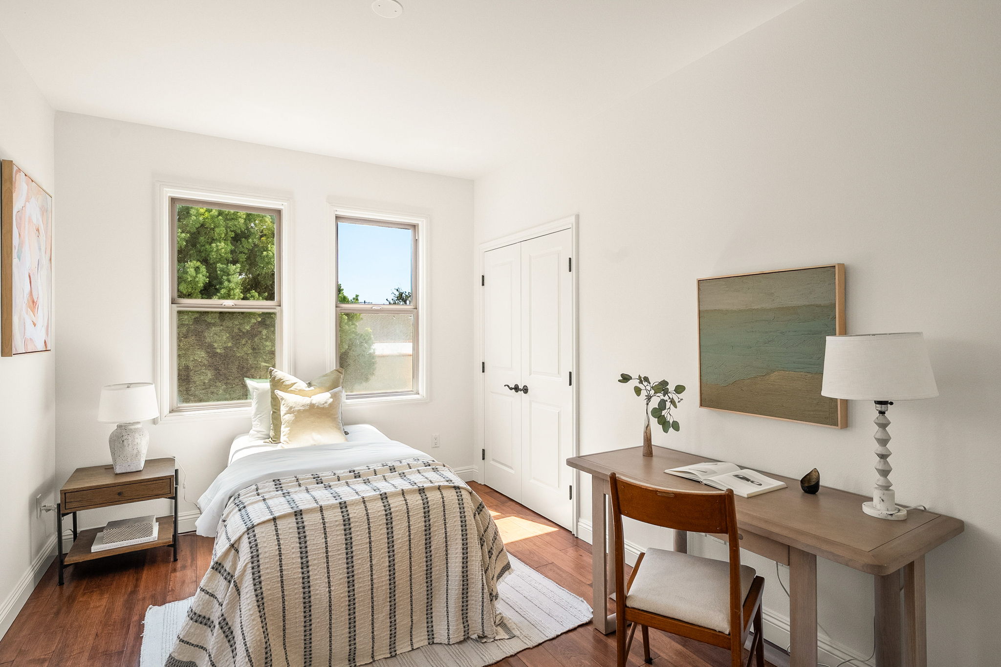 819 Cochrane Avenue-48