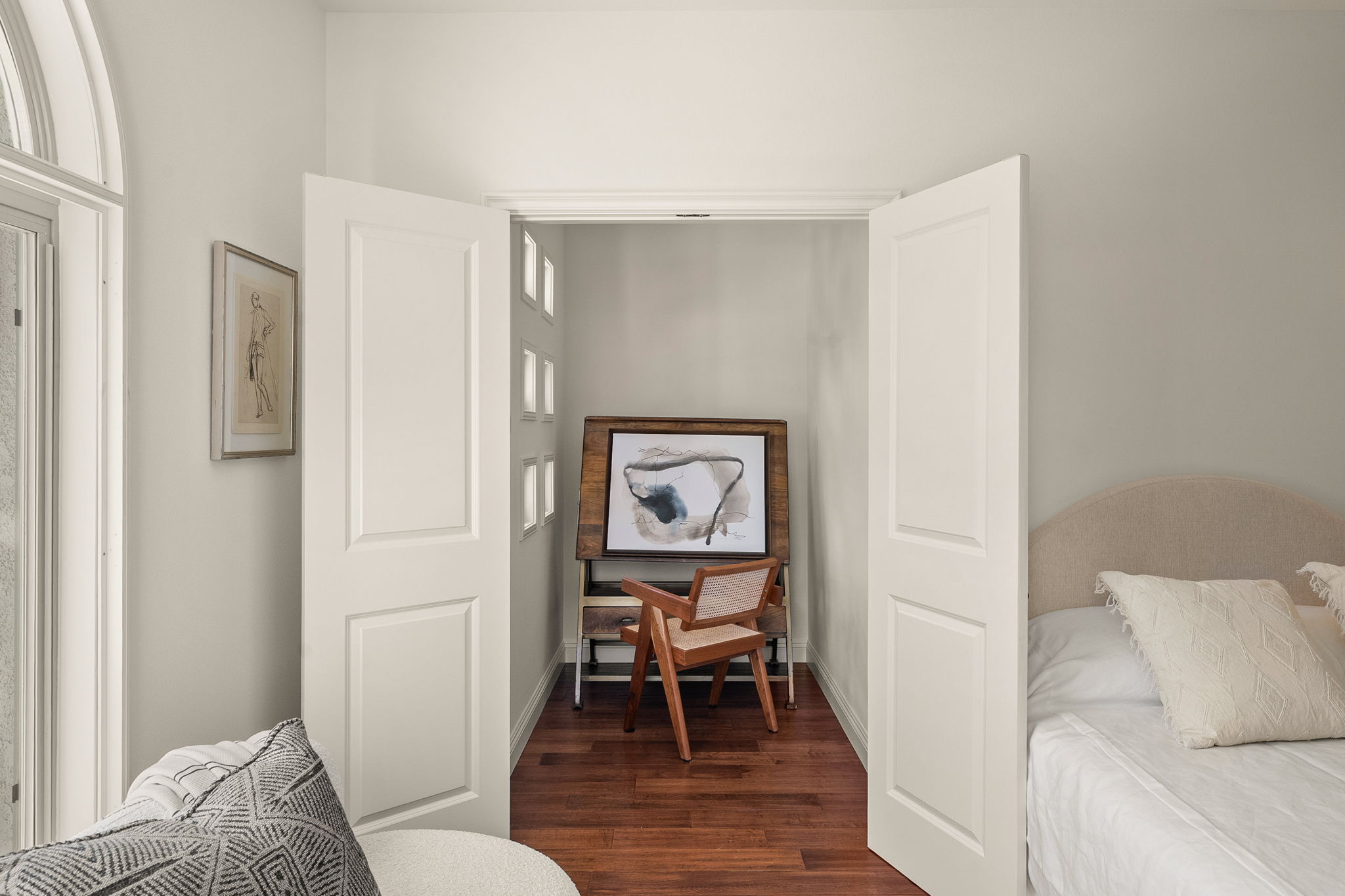 819 Cochrane Avenue-52