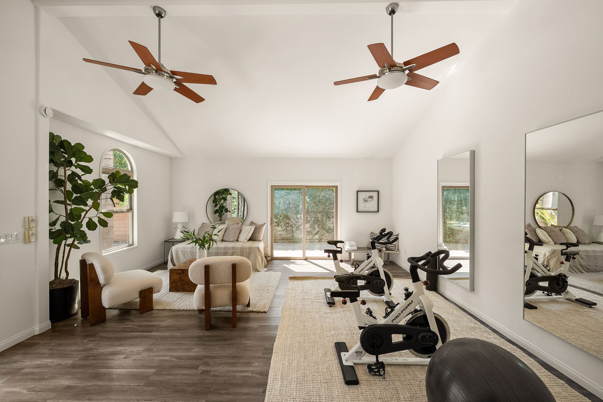 819 Cochrane Avenue-65