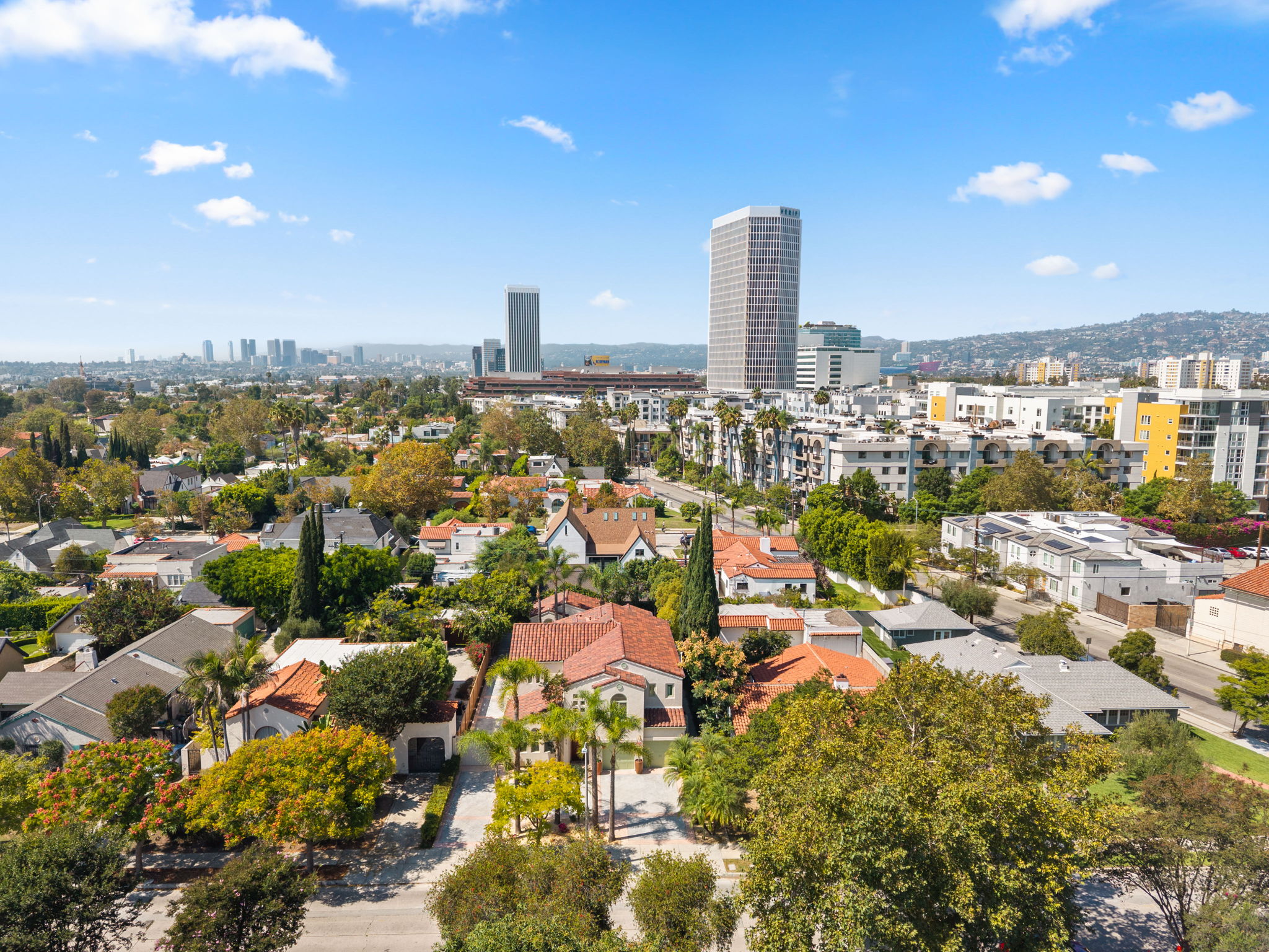 819 Cochrane Avenue-70