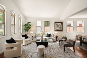 819 Cochrane Avenue-10