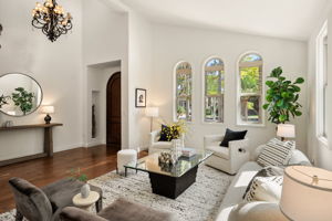 819 Cochrane Avenue-13