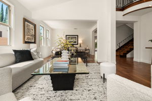 819 Cochrane Avenue-14