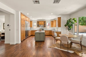 819 Cochrane Avenue-18