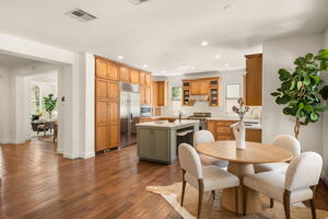 819 Cochrane Avenue-20