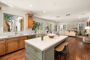 819 Cochrane Avenue-23