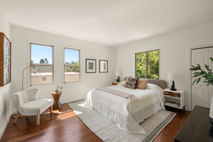 819 Cochrane Avenue-32