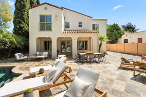 819 Cochrane Avenue-58