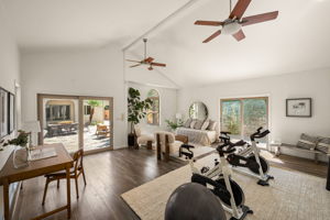 819 Cochrane Avenue-66