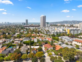 819 Cochrane Avenue-71