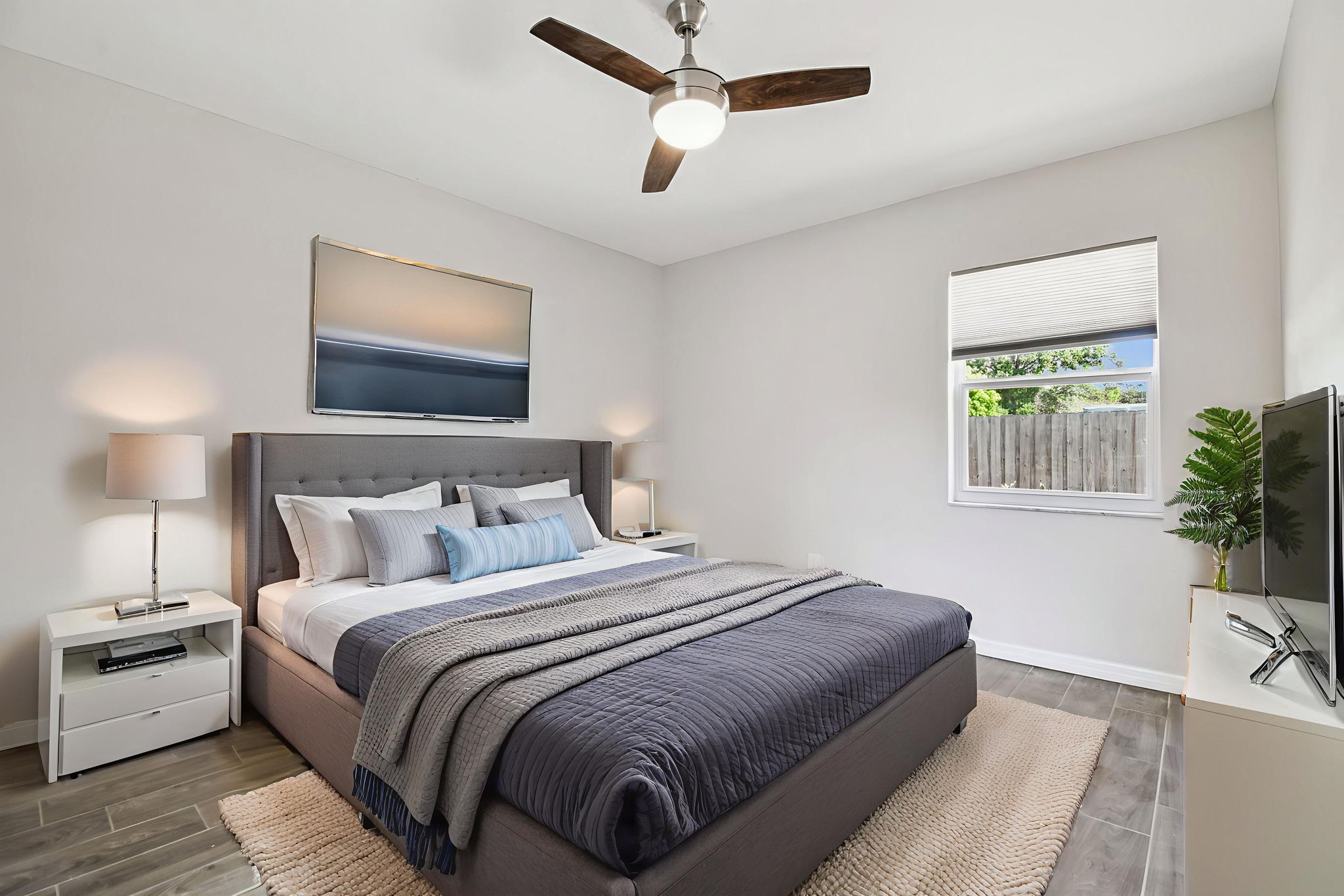 DSC_2077 virtually staged