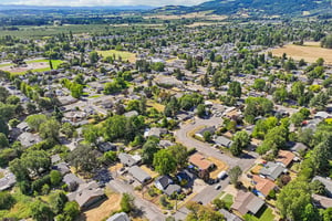 Sierra Vista Dr-S1407-070.jpg