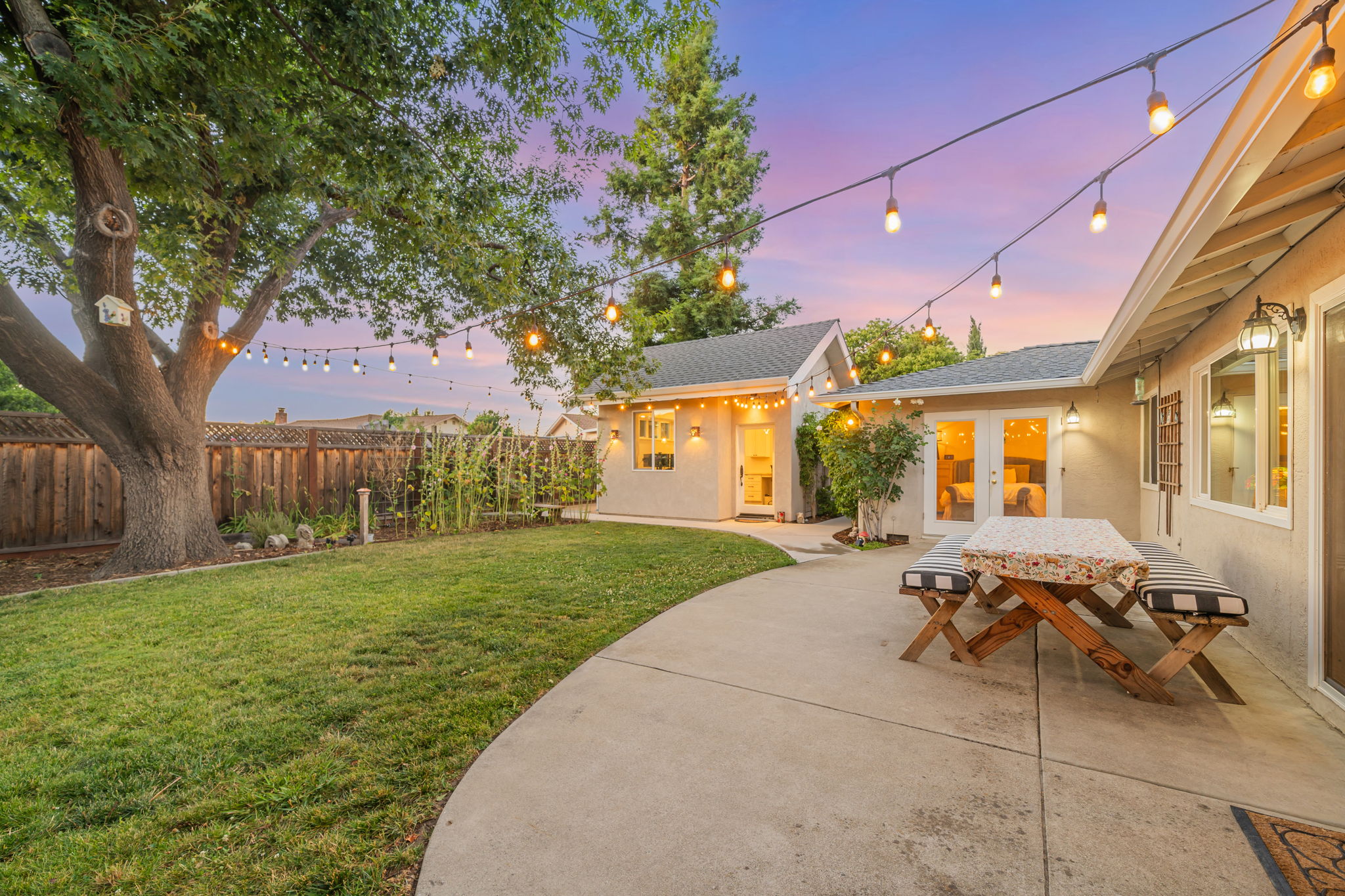 010_TWILIGHT_ 819 Wall St Livermore