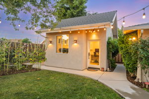 008_TWILIGHT_ 819 Wall St Livermore