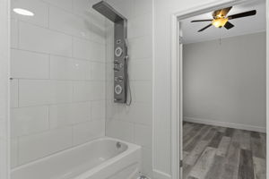  Photo 49