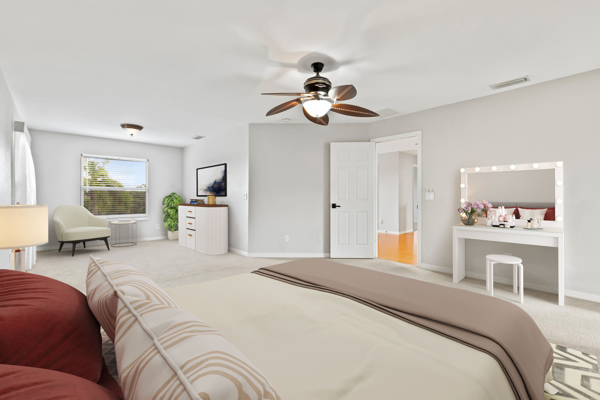 This photo has been virtually staged.