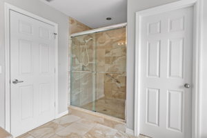 Primary Bathroom (2)