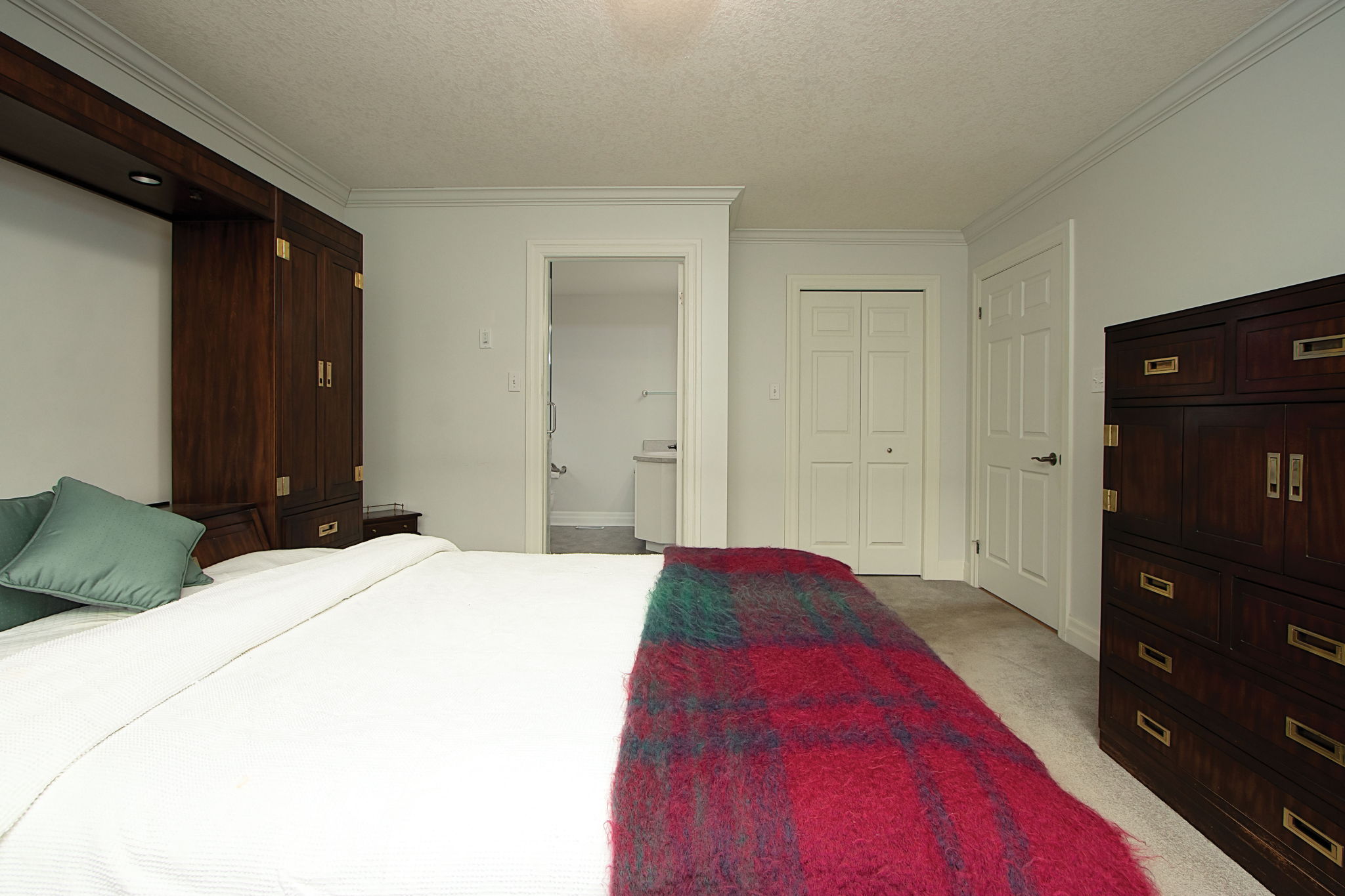 84 Primary Bedroom