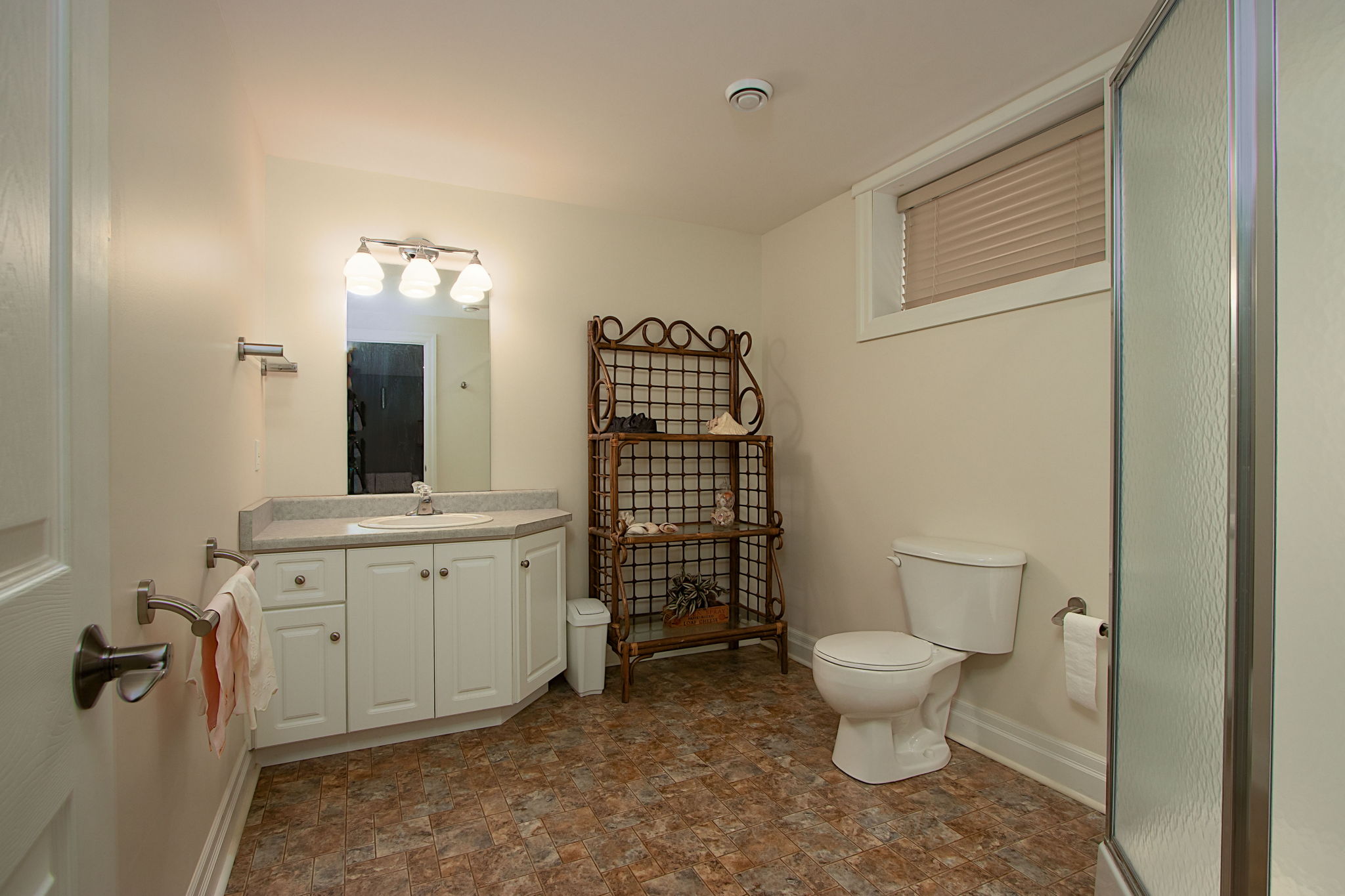 149 Lower Level Bathroom
