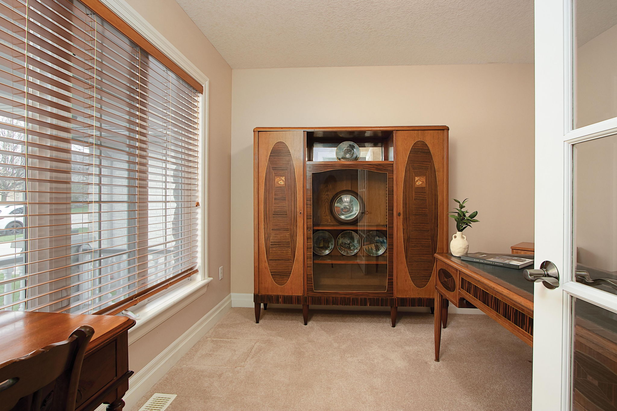 72 Front Office