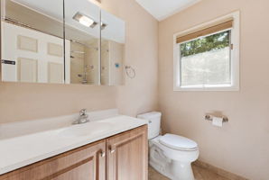  Photo 44