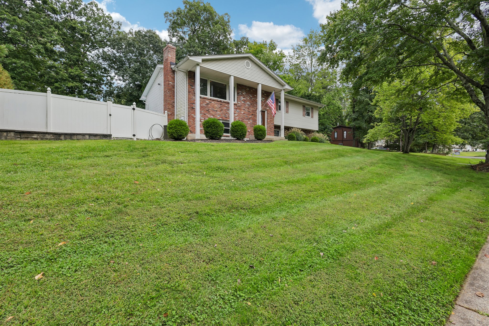 Branchville Rd-S1709-004.jpg