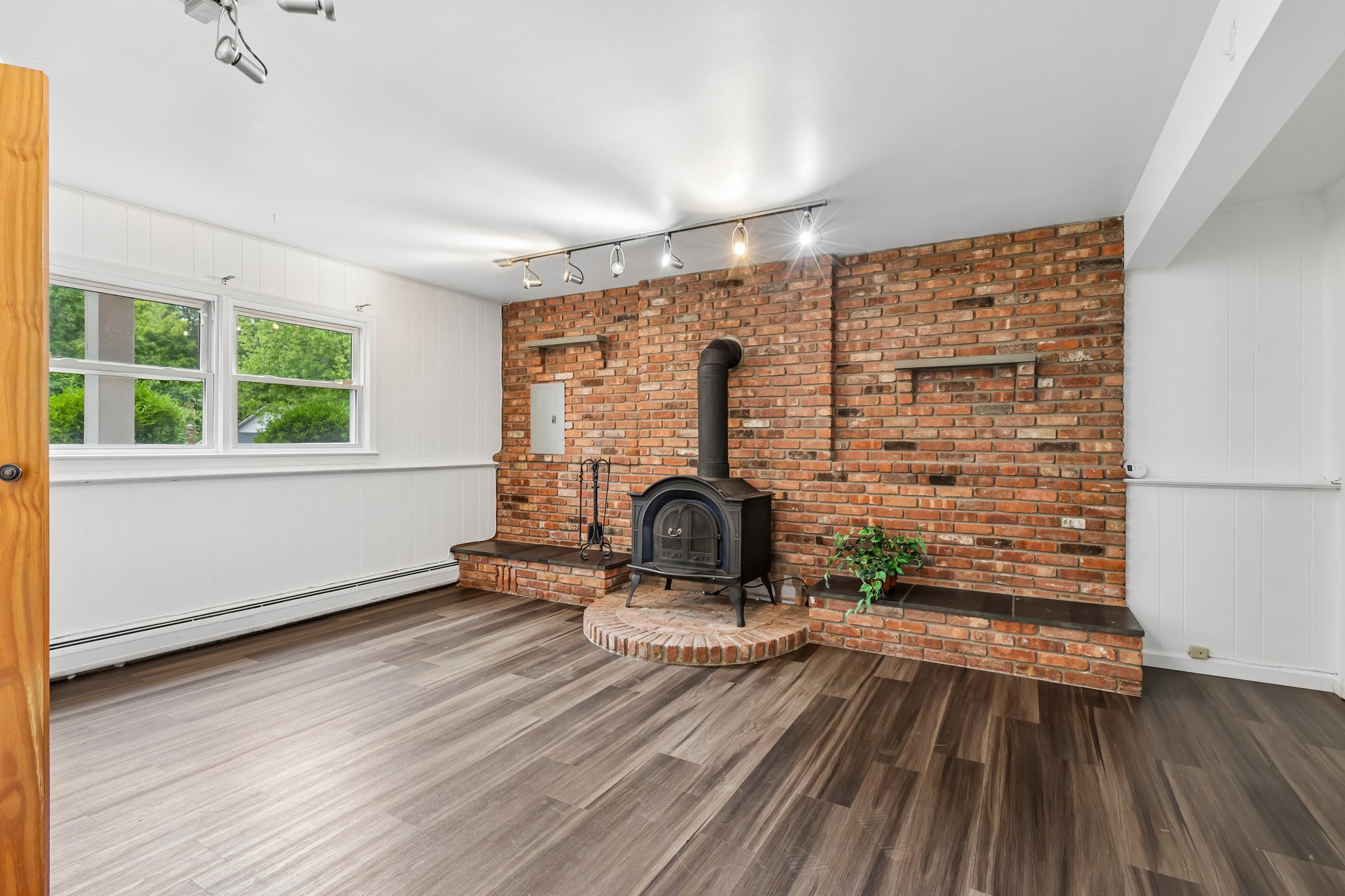 Branchville Rd-S1709-016.jpg