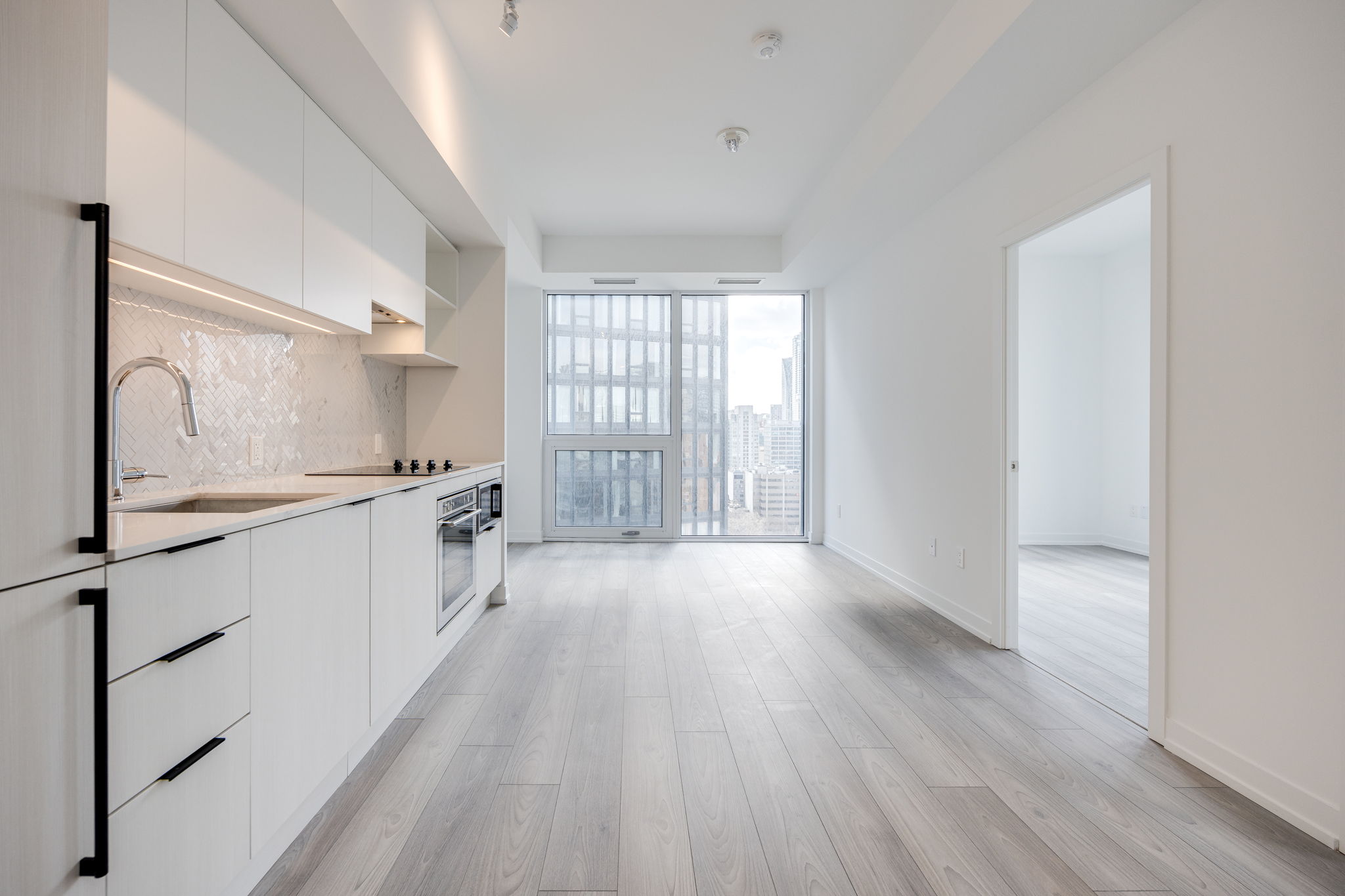 Toronto property showcase — delivered property photograph 3