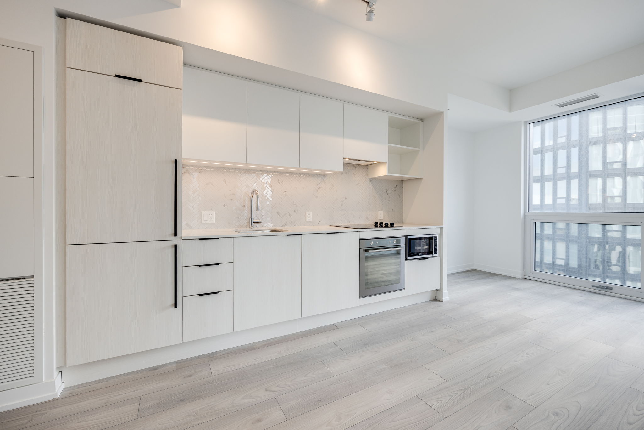 Toronto property showcase — delivered property photograph 4