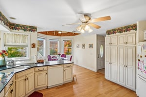 Edgemere Ave-S2910-020.jpg