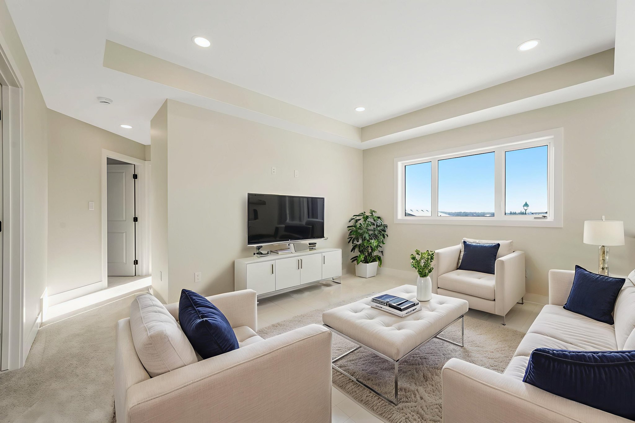 VX- Interior Image - (21) virtually staged.jpeg