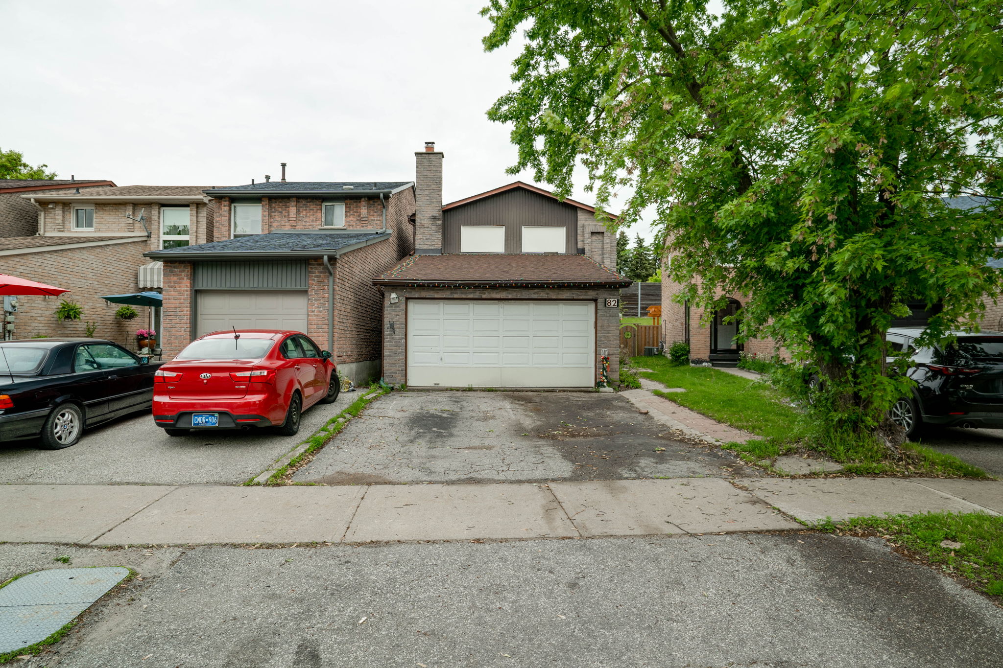 82 Hord Crescent Vaughan, ON L4J 3A7