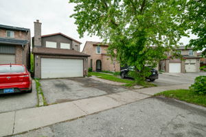 82 Hord Crescent, Vaughan ON