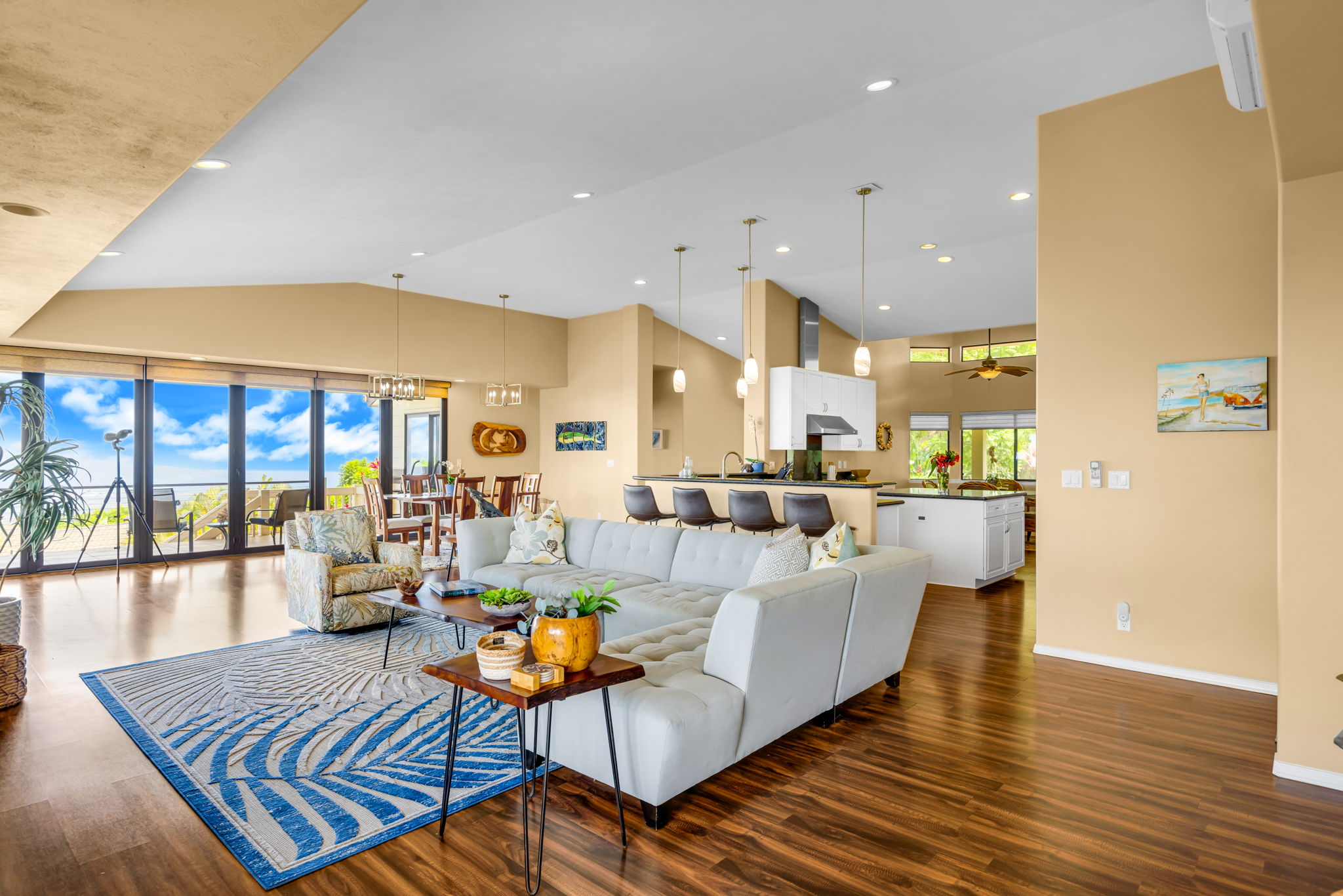  Photo 70